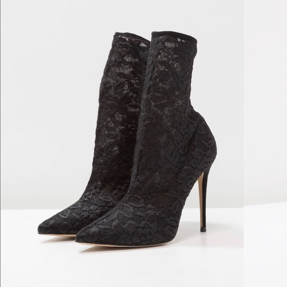 Aldo Shoes - HP🎉🔥NEW ALDO Black Lace Heel Booties